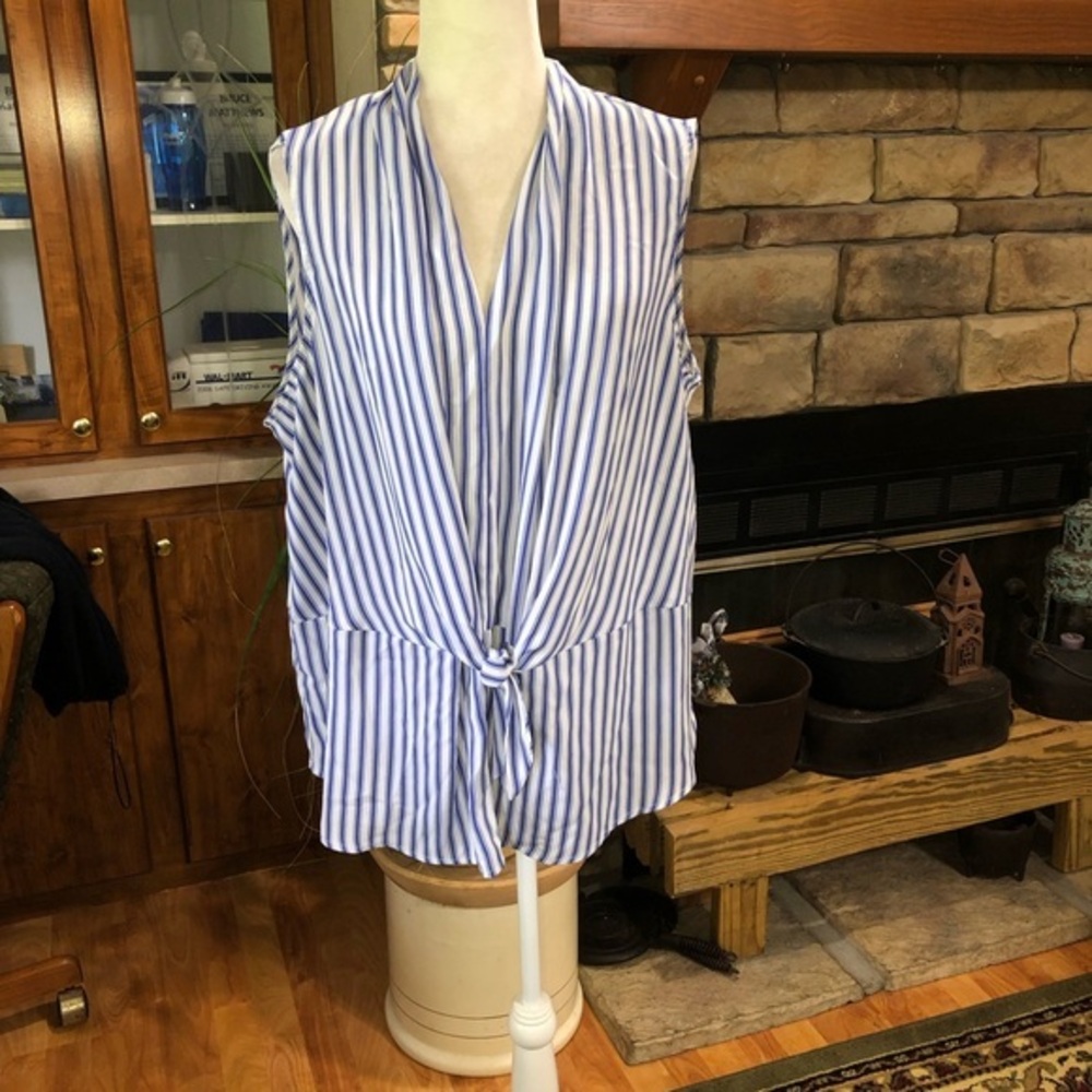 LIZ CLAIBORNE CAREER SIZE XXL BLUE & WHITE STRIPED BLOUSE DRAPY V/NECK
